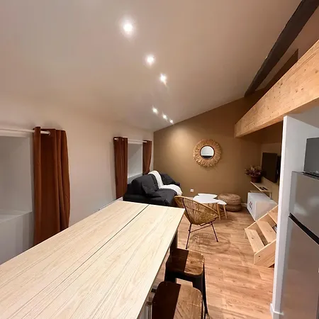 De L'houmeau - Proche Gare Apartment *