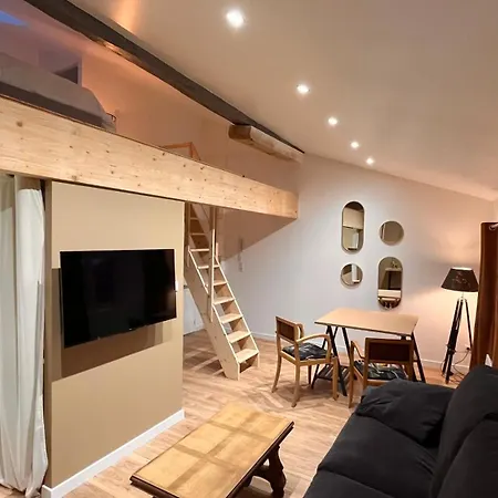 De L'houmeau - Proche Gare Apartman