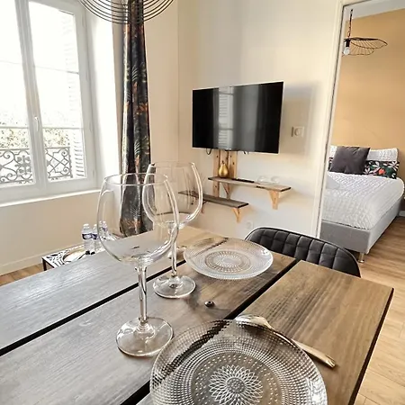 De L'houmeau - Proche Gare Apartman