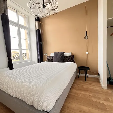 De L'houmeau - Proche Gare Apartman